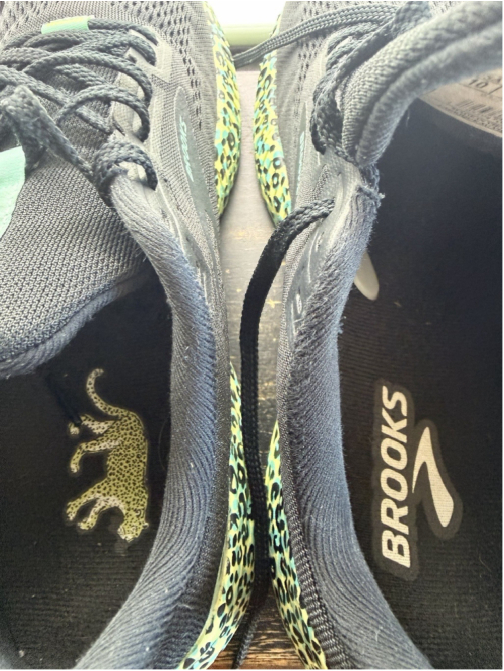 Brooks Launch 8 Electric Cheetah Women’s Size 10 Black Green Running Shoes - Picture 8 of 9